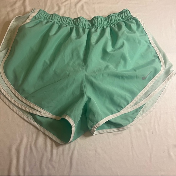 Nike Pants - Nike Dri-Fit Women’s Large Mint Green Tempo Running Shorts